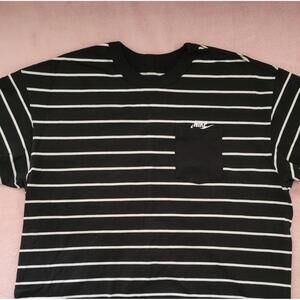 Sz.L Nike Striped Tee Shirt Black with White Stripes